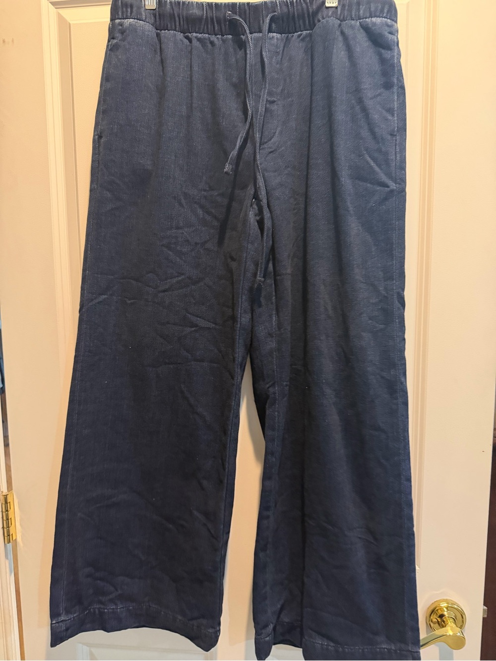 American Eagle Outfitters Dark Navy Wide-Leg Jeans